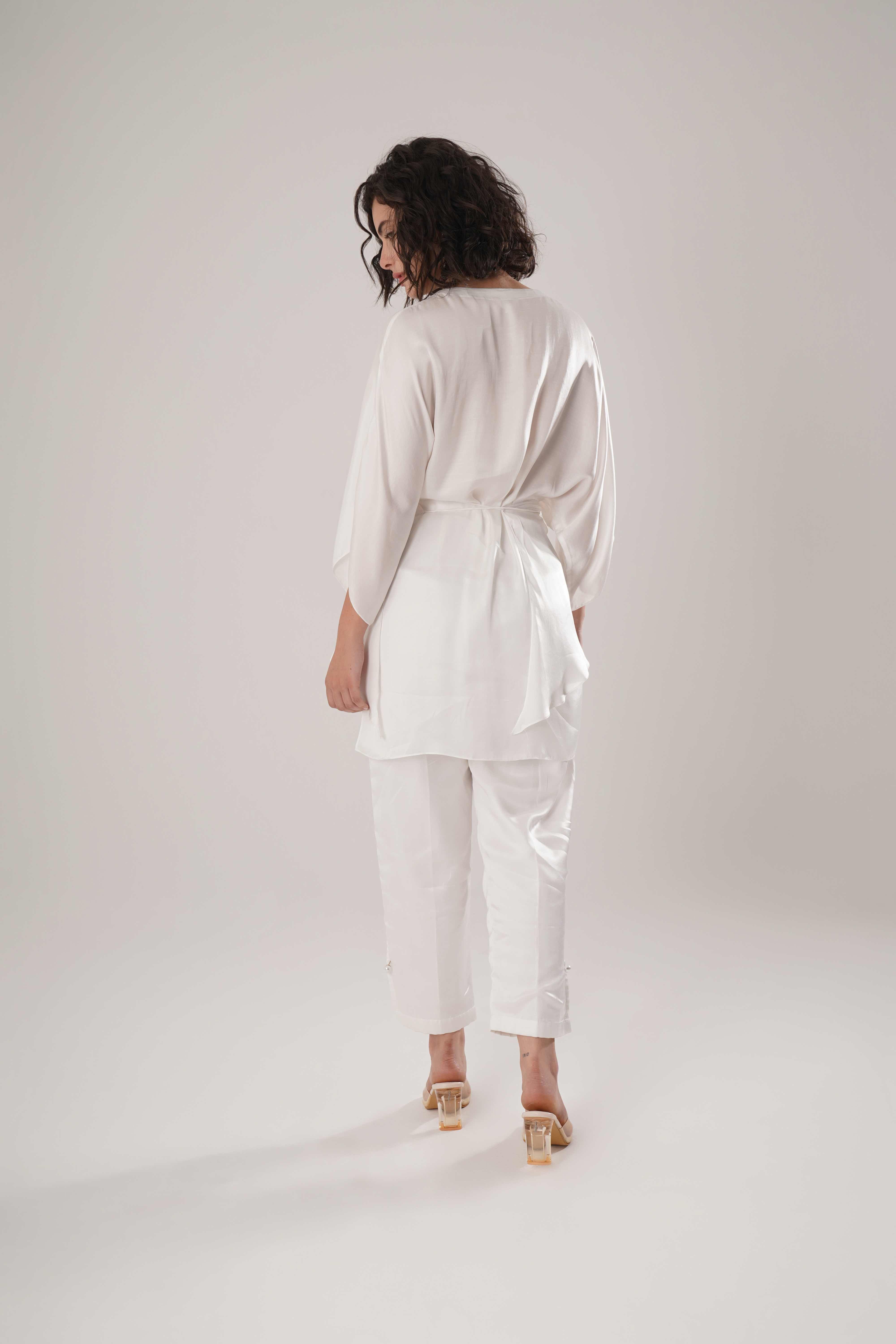 ATBW - FLOW White Kaftan Tie Up Set